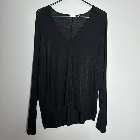Aritzia Wilfred Free V Neck Sweater Lightweight Size Medium - Picture 1 of 4